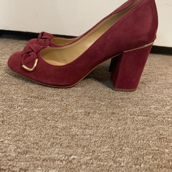 Brand New Michael Kors Pumps - Picture 2 of 6
